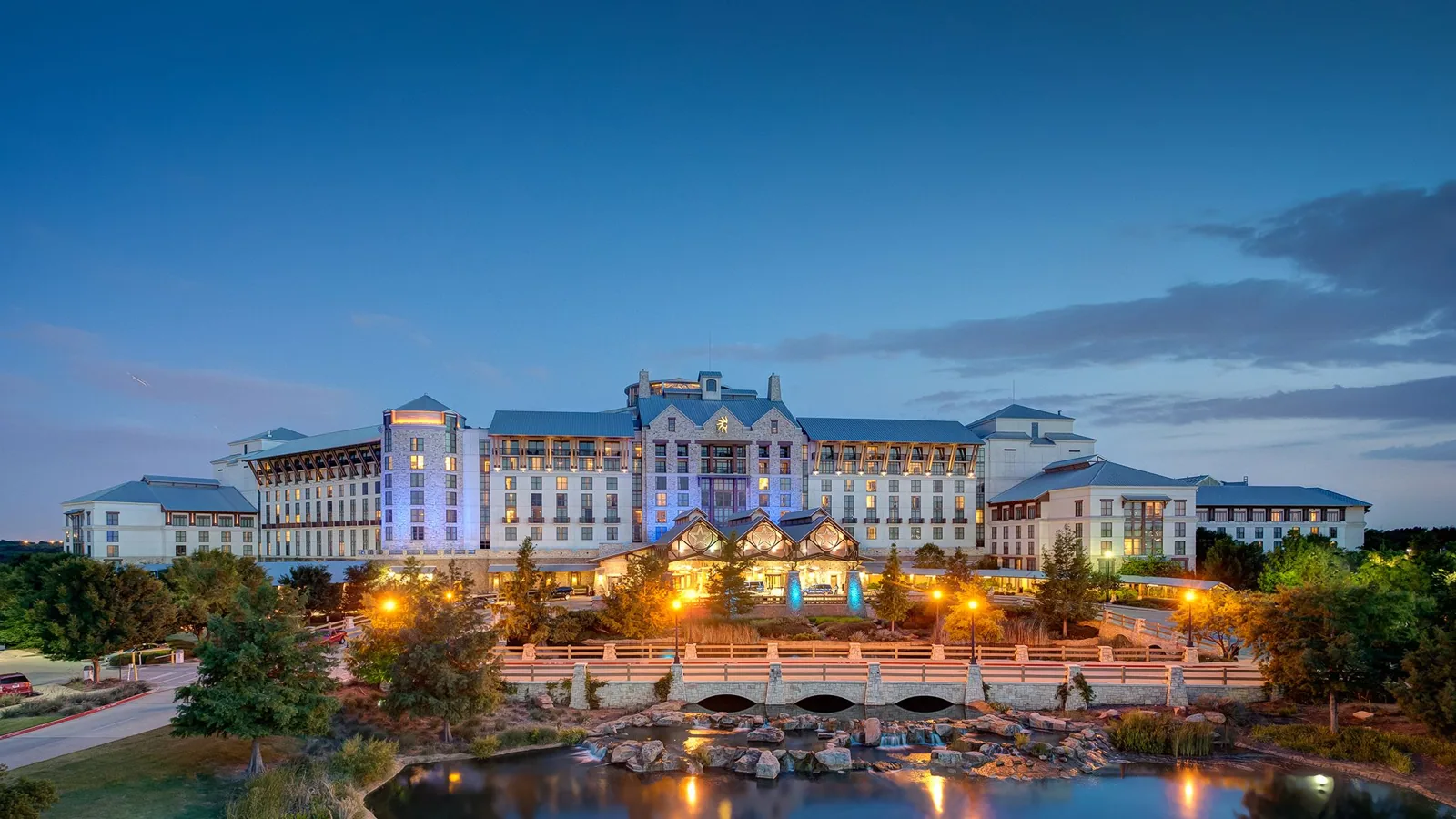 Roofing for Hospitality Groups in Berkeley, CA