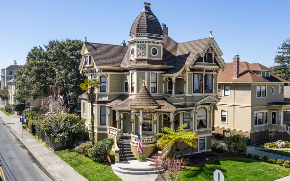 Commercial Roofing in Alameda